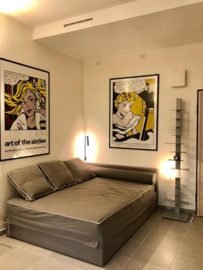 Unique Exclusive Luxury Studio in Villa w Balcony